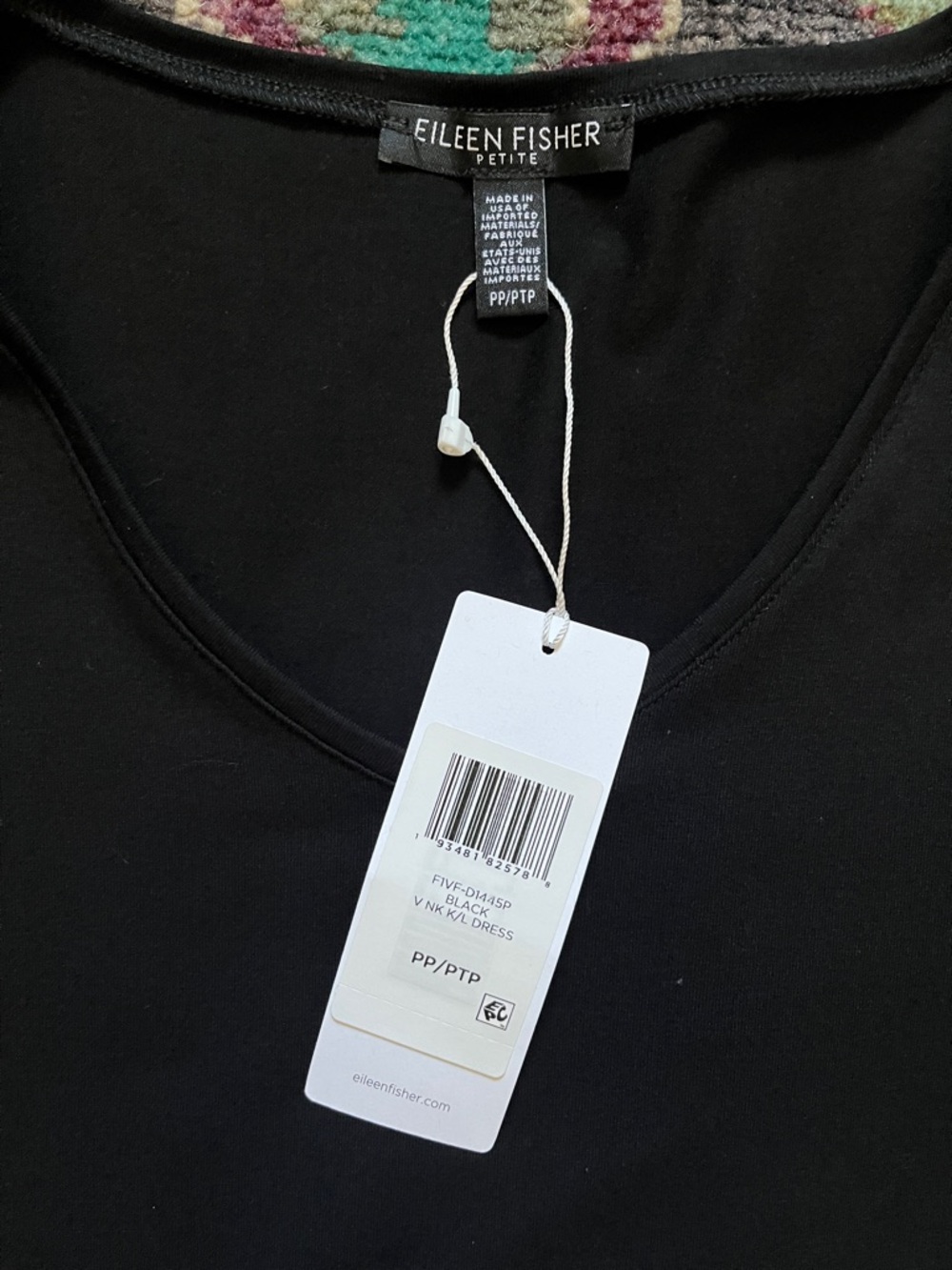 Eileen Fisher Women’s Petite V-neck, long sleeve dress in Black - Picture 4 of 6
